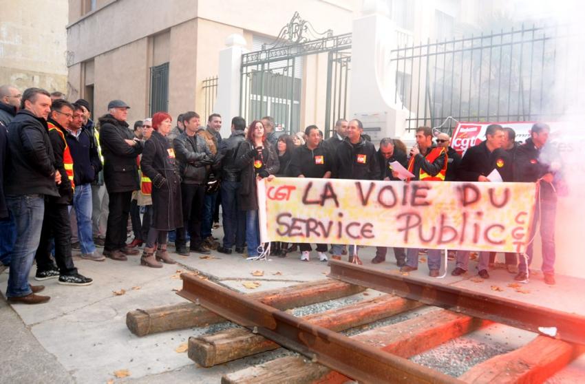 SNCFvoie du service public