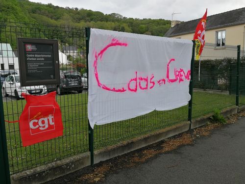 manif cdas Chateaulin 9mai2019 02 pt